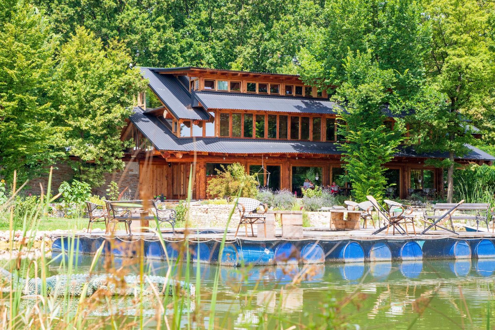 Guest House Mala Prica Zivinice Buitenkant foto