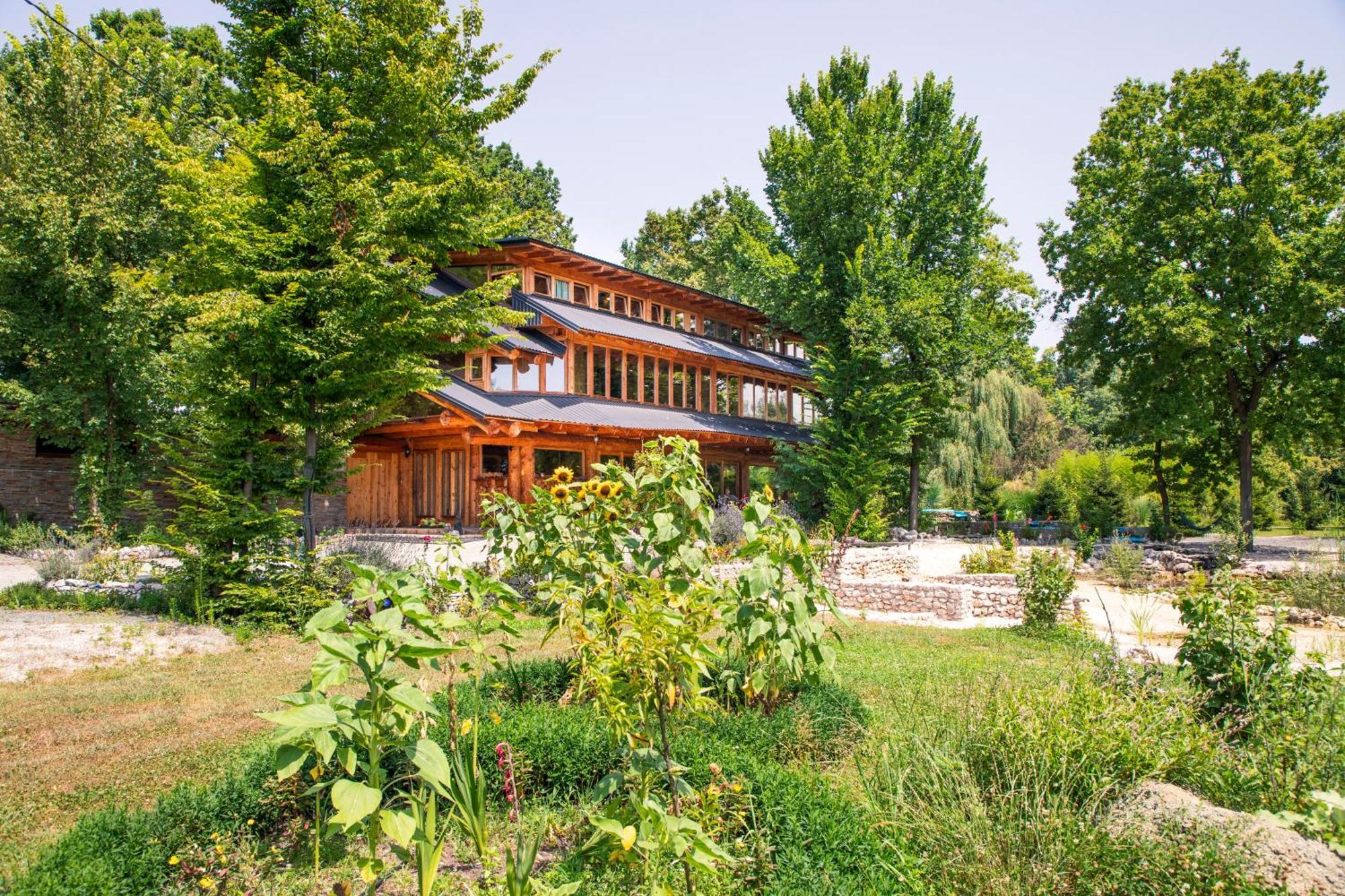 Guest House Mala Prica Zivinice Buitenkant foto